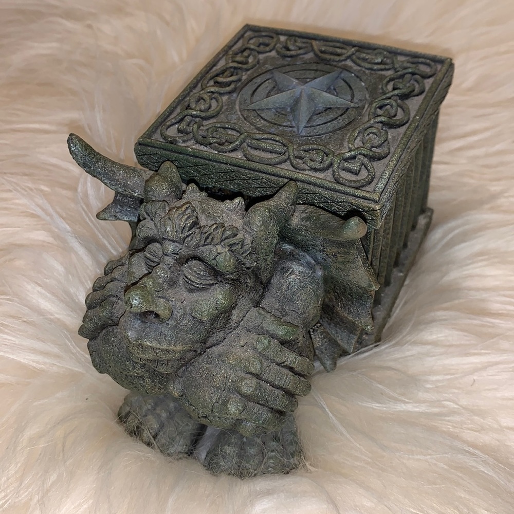 SALE!! Gargoyle trinket box with pentacle. Gothic